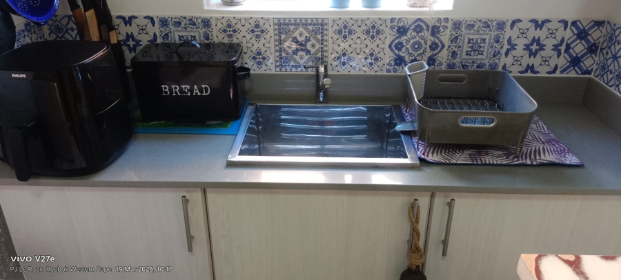 To Let 2 Bedroom Property for Rent in Reebok Western Cape